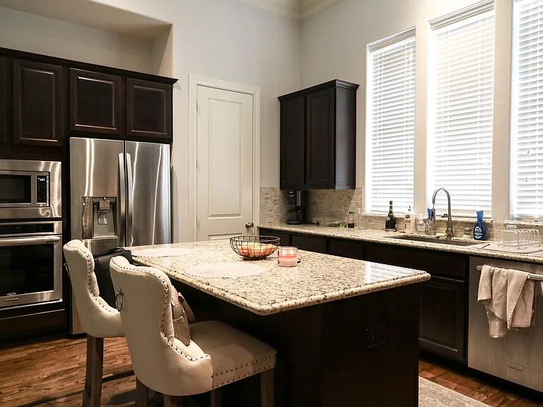 2037 Fannin Sta N — Photo 13