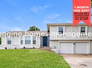 8101 Grant St, Overland Park, KS 66204