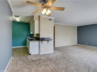 6210 Robinson St APT 4, Overland Park, KS 66202