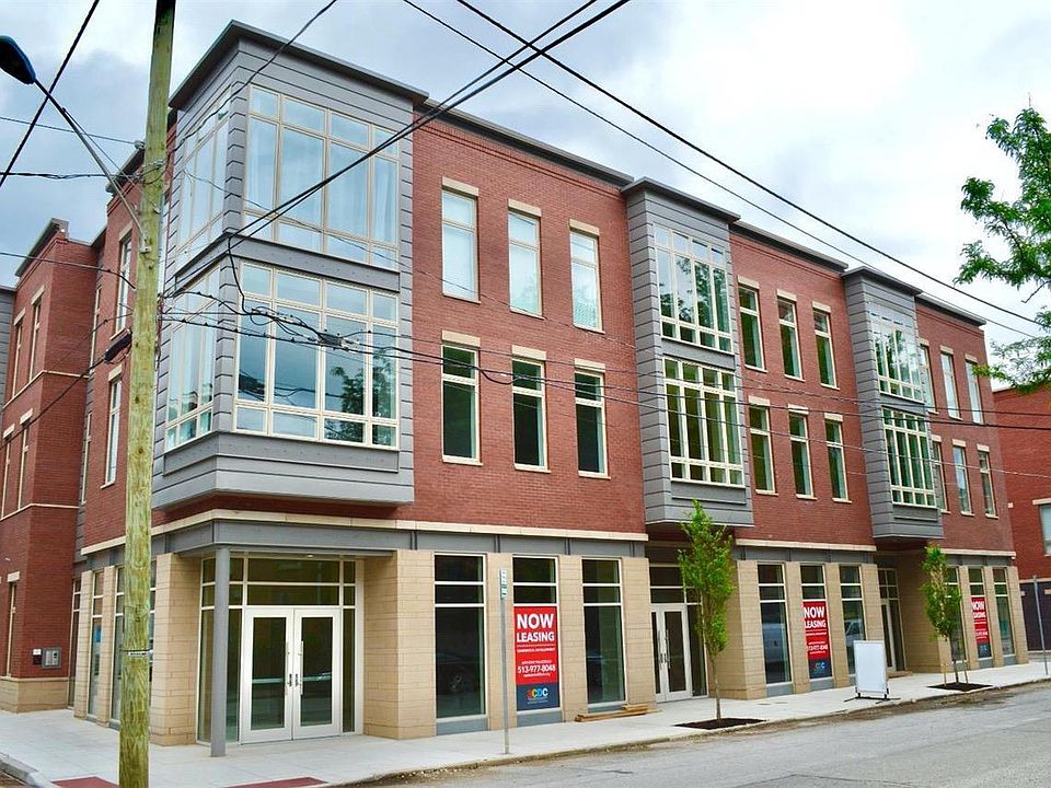 1st image of 116 W 15th St Unit 305