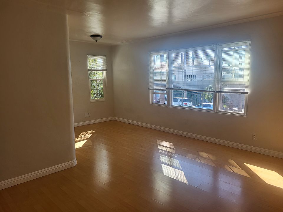 2nd image of 3719 4th Ave APT B