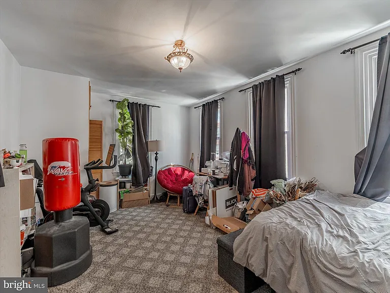 1108 Locust St #3 — Photo 6
