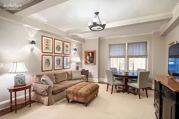 Sold by Sotheby's International Realty | media 19