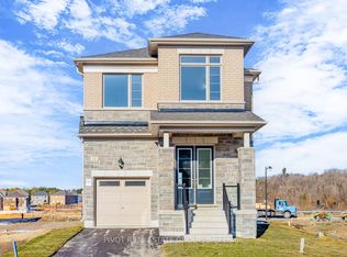 16 Rowe St, Bradford West Gwillimbury, ON L3Z4M9