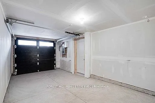 575 Woodward Ave #18 — Photo 34