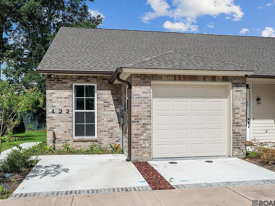 422 Saint Thomas Ln