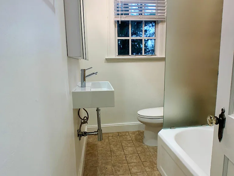 830 Lasalle St #3 — Photo 16