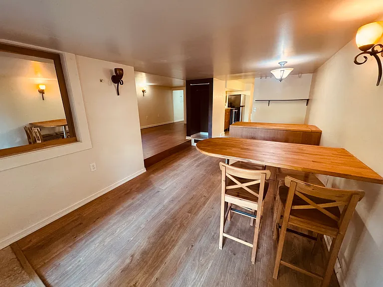 2413 SE Taggart St #BASEMENT — Photo 4