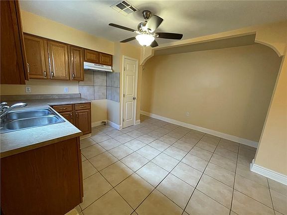 4th image of 6624 Memphis St