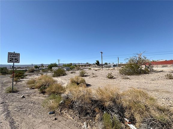 4th image of 1425 Mohave Drive