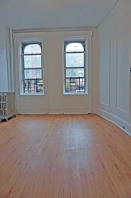 Rented by Brownstone Property Group | media 15