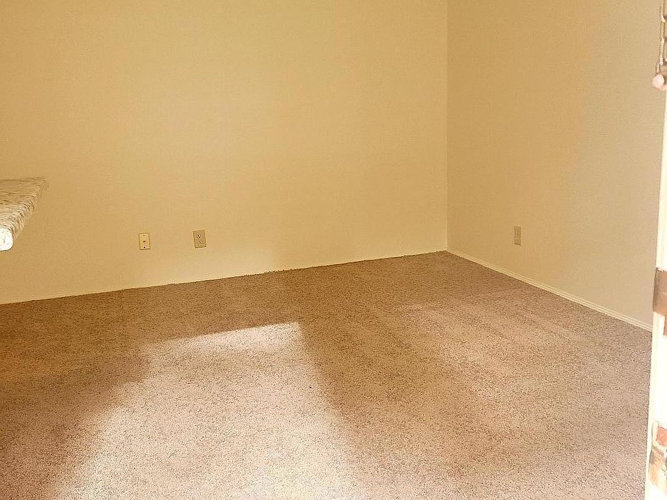 One bedroom with central air