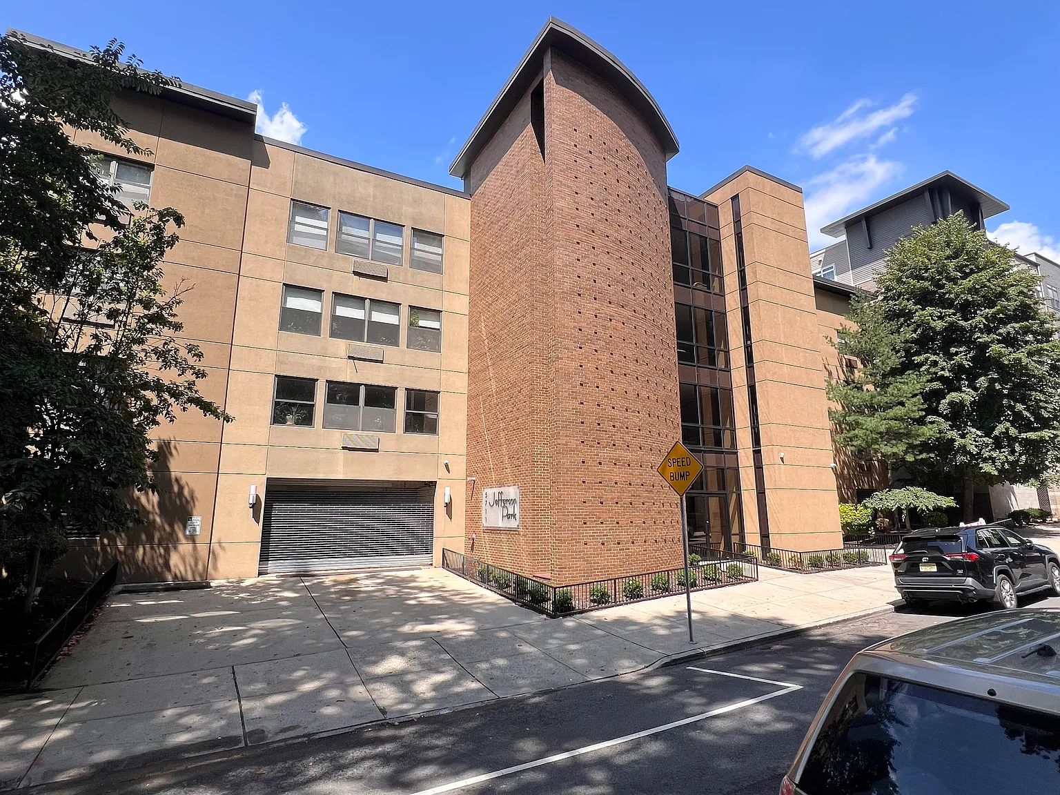 1 bed, 993 sqft, $2,600 — Photo 1