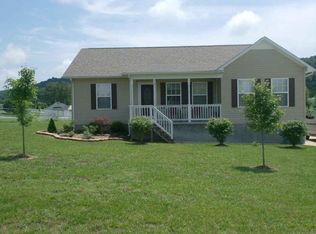434 Clearwater Sq, Sparta, TN 38583