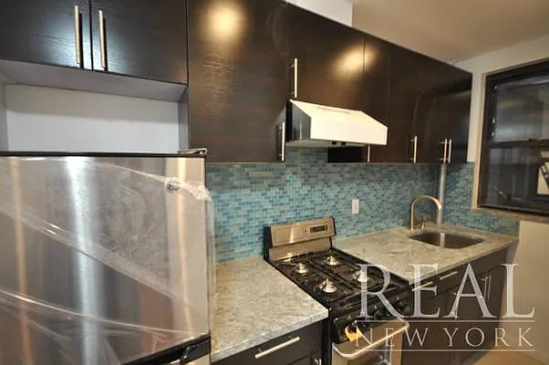 Rented by REAL New York | media 17