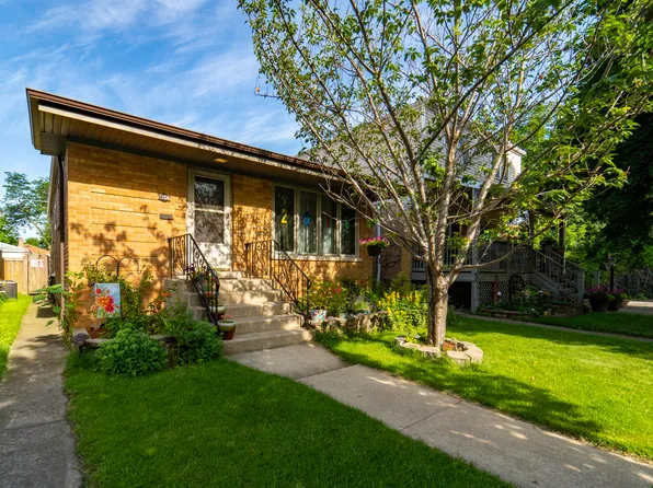 5104 S Newcastle Ave, Chicago, IL 60638