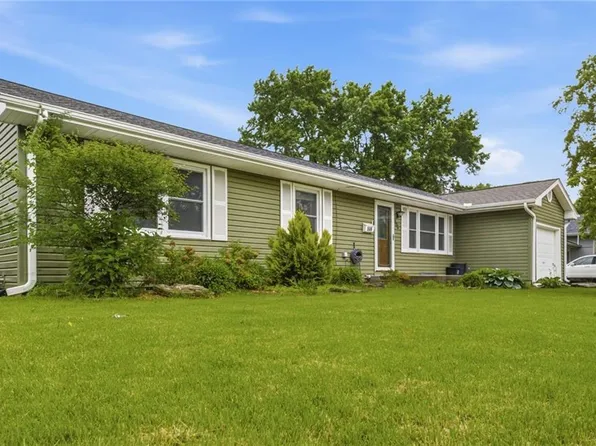 506 South Dr, Marshall, MO 65340