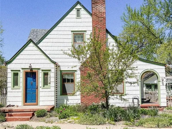 408 W Kansas St, Liberty, MO 64068