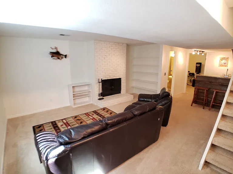 1048 Josephine St #B — Photo 23