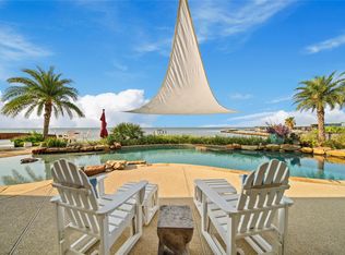 206 Avenue A, San Leon, TX 77539