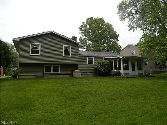 4th image of 8358 Brookwood Dr NE