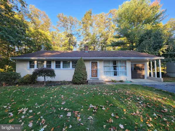 5640 Elizabethtown Rd, Manheim, PA 17545