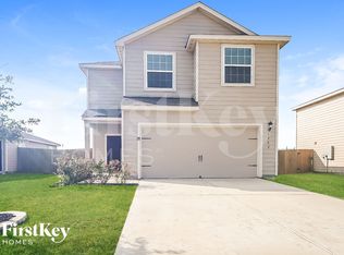 5902 Golden Cove Rd, Baytown, TX 77523