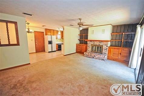 3rd image of 1690 Goodwood Dr #1
