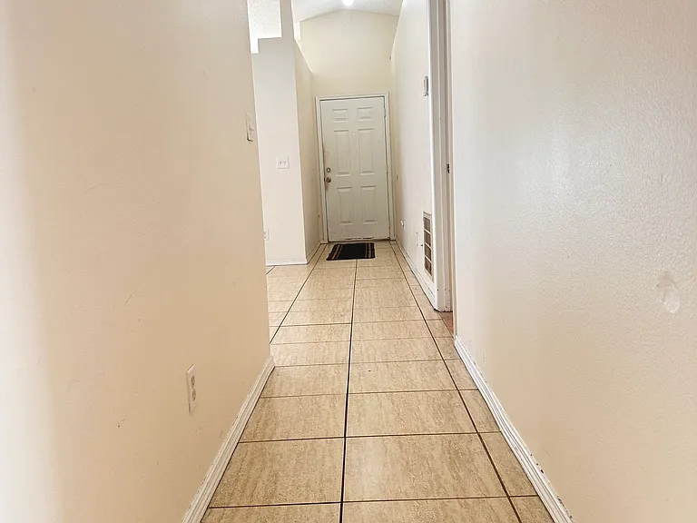 13706 Glasser Ave — Photo 12