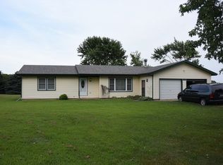 2401 N 3750w Rd, Kankakee, IL 60901