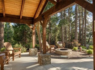 243 Manzanita Dr, Lake Arrowhead, CA 92352