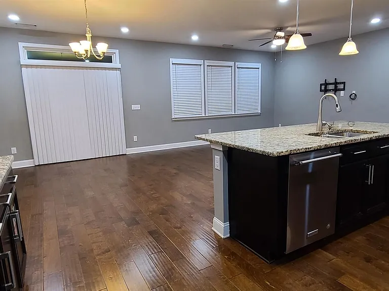 529 Buhrstone Mill Dr — Photo 20