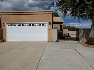 5608 Dustin Ct NW, Albuquerque, NM 87120