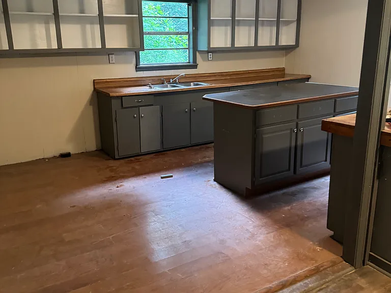 6711 Lee Road 279 — Photo 10