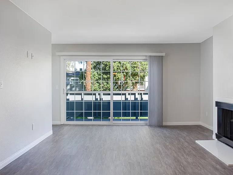 Countrywood Apartments — Photo 34
