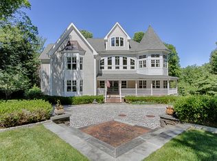 821 West Shore Drive, Kinnelon, NJ 07405