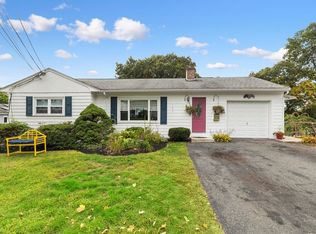 183 Edgewater Dr, Framingham, MA 01702