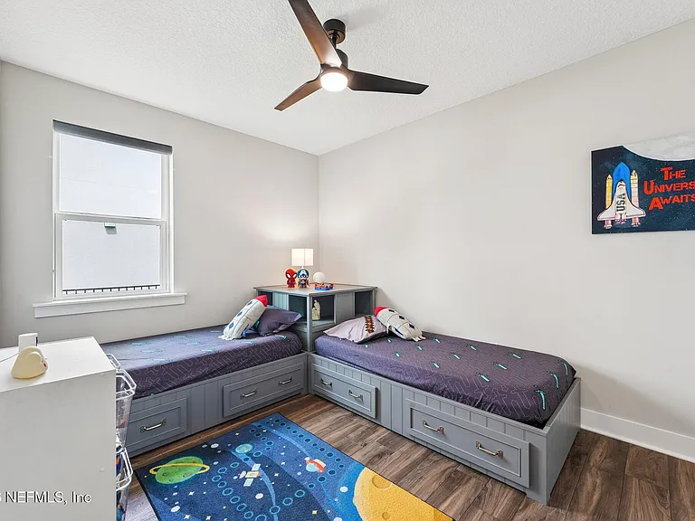 10223 Silverbrook Trl — Photo 35