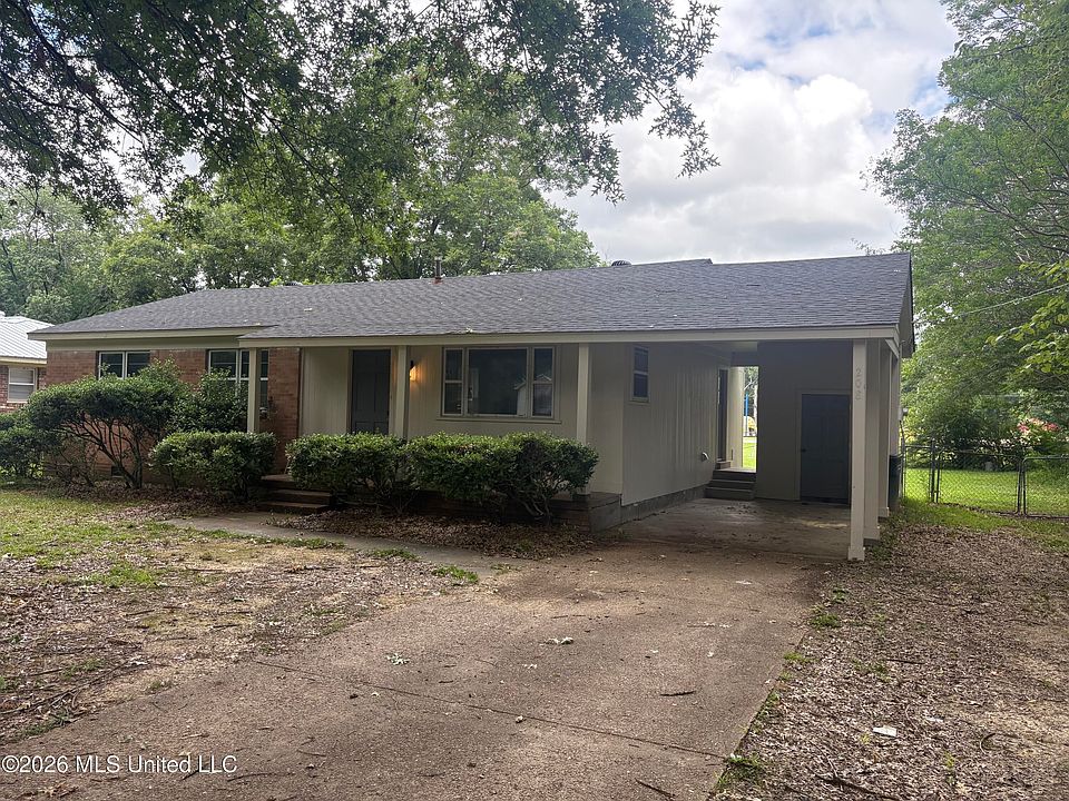 1st image of 208 Camille St