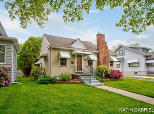 931 Franklin Ave, Grand Haven, MI 49417