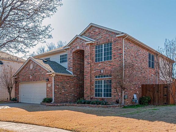 2nd image of 8473 Island Cir