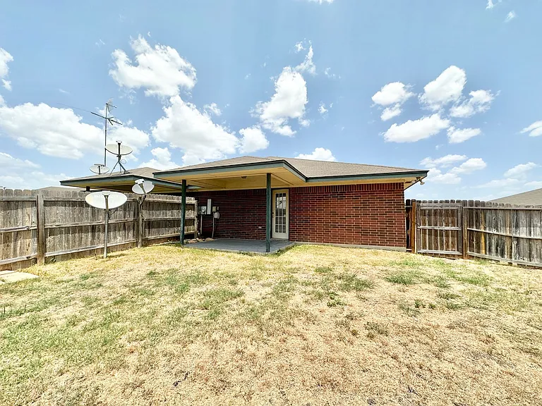 5206 Daybreak Dr — Photo 25