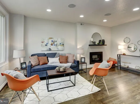 841 3rd St SW #303, Washington, DC 20024