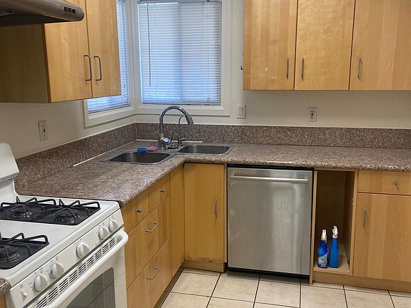 4th image of 3633 Chariette Ave