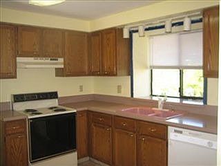 3rd image of 1220 Gadwell Ct SE