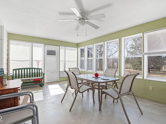 4th image of 127 Nursery Rd