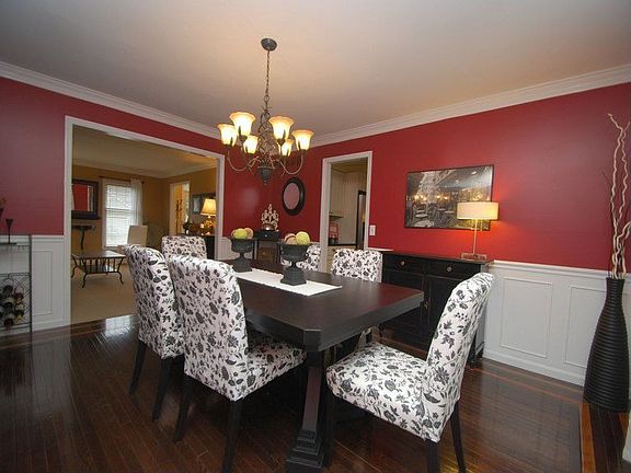 3rd image of 112 Churchill Ct