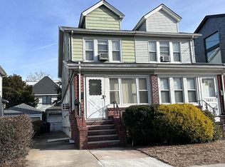 1023 E 28th St, Brooklyn, NY 11210