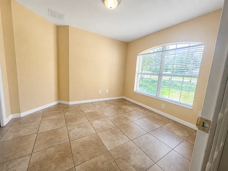13173 SW 65th Cir — Photo 3