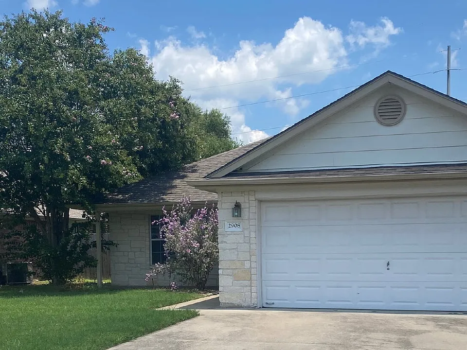 2908 Horseback Ct